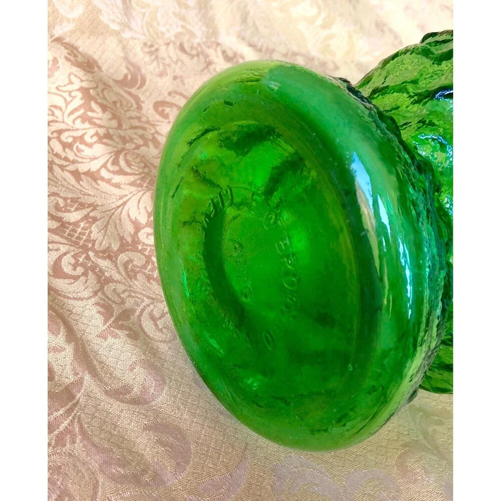 E.O. Brody Company Glass Vase Emerald Vase approximately 8 Inches Tall Stunning